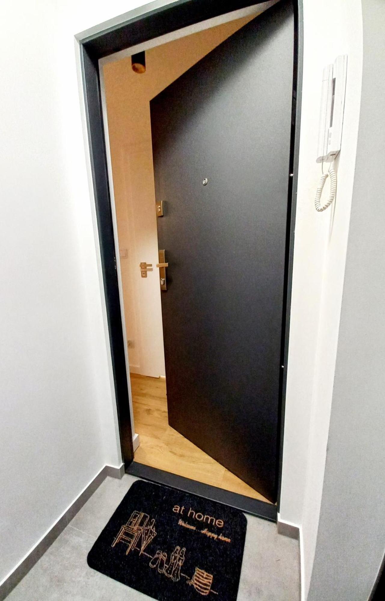 Neoapartments Lotnicza 브로츠와프 외부 사진